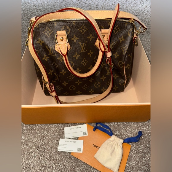 Louis Vuitton Brown and Tan Monogram Set - Picture 7 of 8